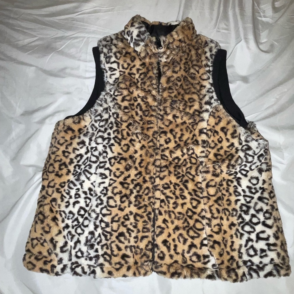 Cheetah Print Faux Fur Vest
